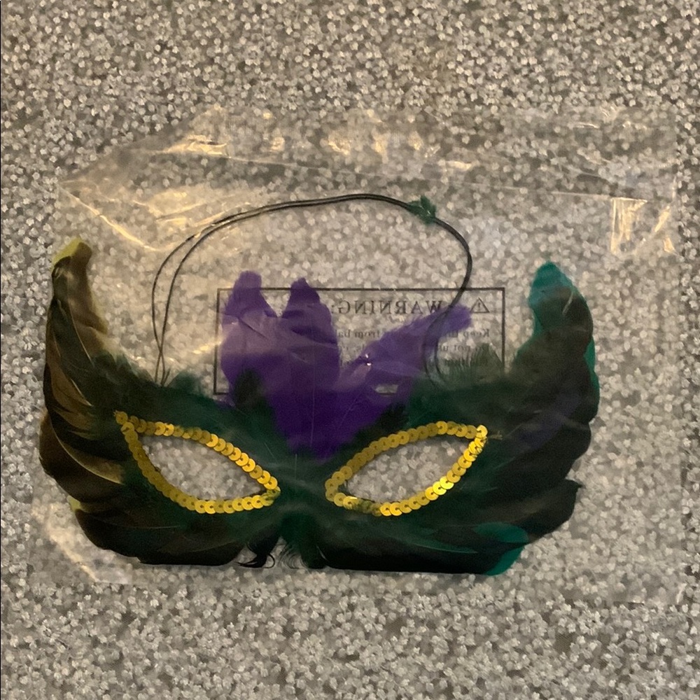 Oriental Trading Co Feathered Masquerade Mask with Sequins